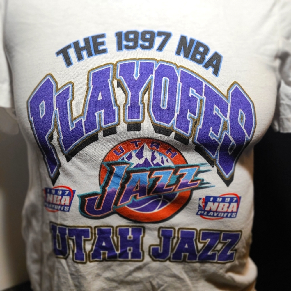 Utah Jazz 1997 NBA Finals Basketball T-shirt